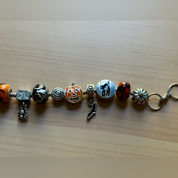 Vintage Willabee & Ward October Halloween Bracelet Pumpkins Ghosts Cat - Picture 5 of 10